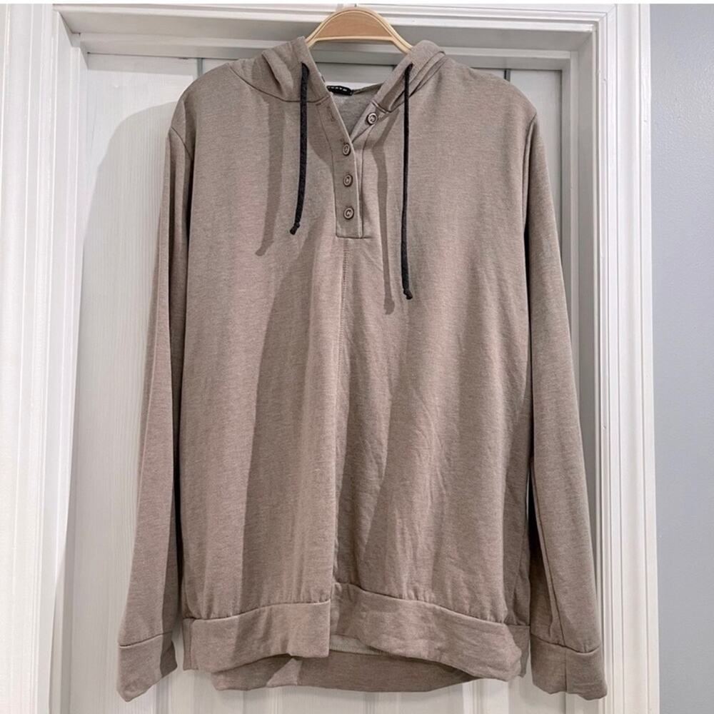 🩷 Staccato Women's Brown 3/4 Button-Up Hoodie
Sz L